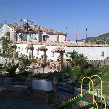 خاين Alojamiento Rural La Caseria De Piedra Restaurante المظهر الخارجي الصورة