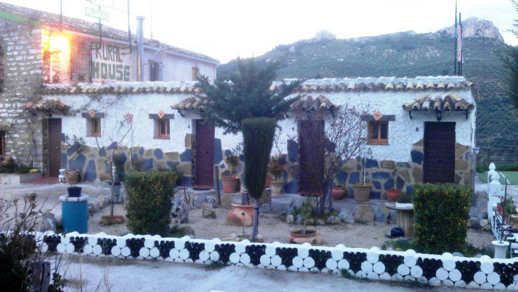 خاين Alojamiento Rural La Caseria De Piedra Restaurante المظهر الخارجي الصورة