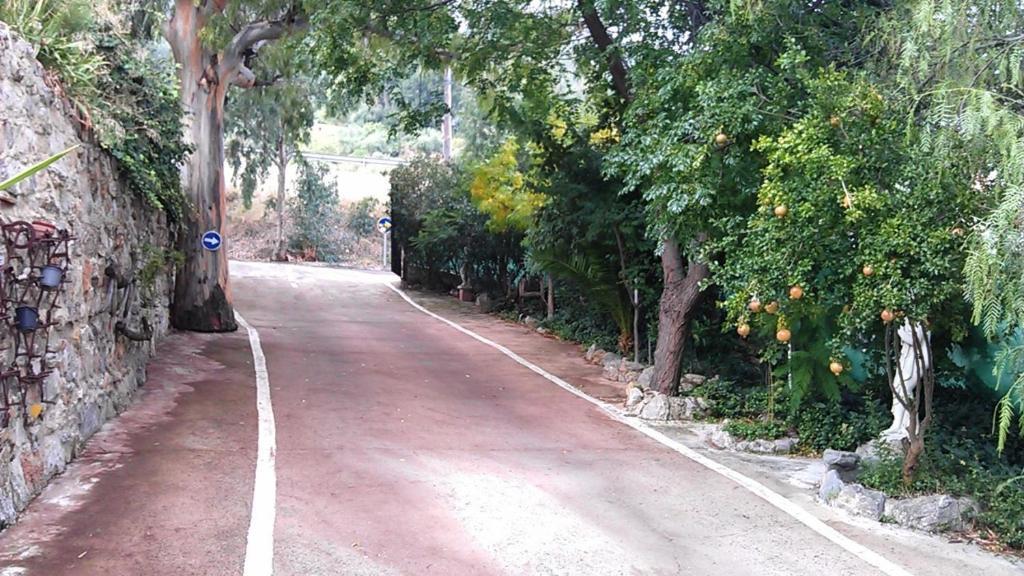 خاين Alojamiento Rural La Caseria De Piedra Restaurante المظهر الخارجي الصورة