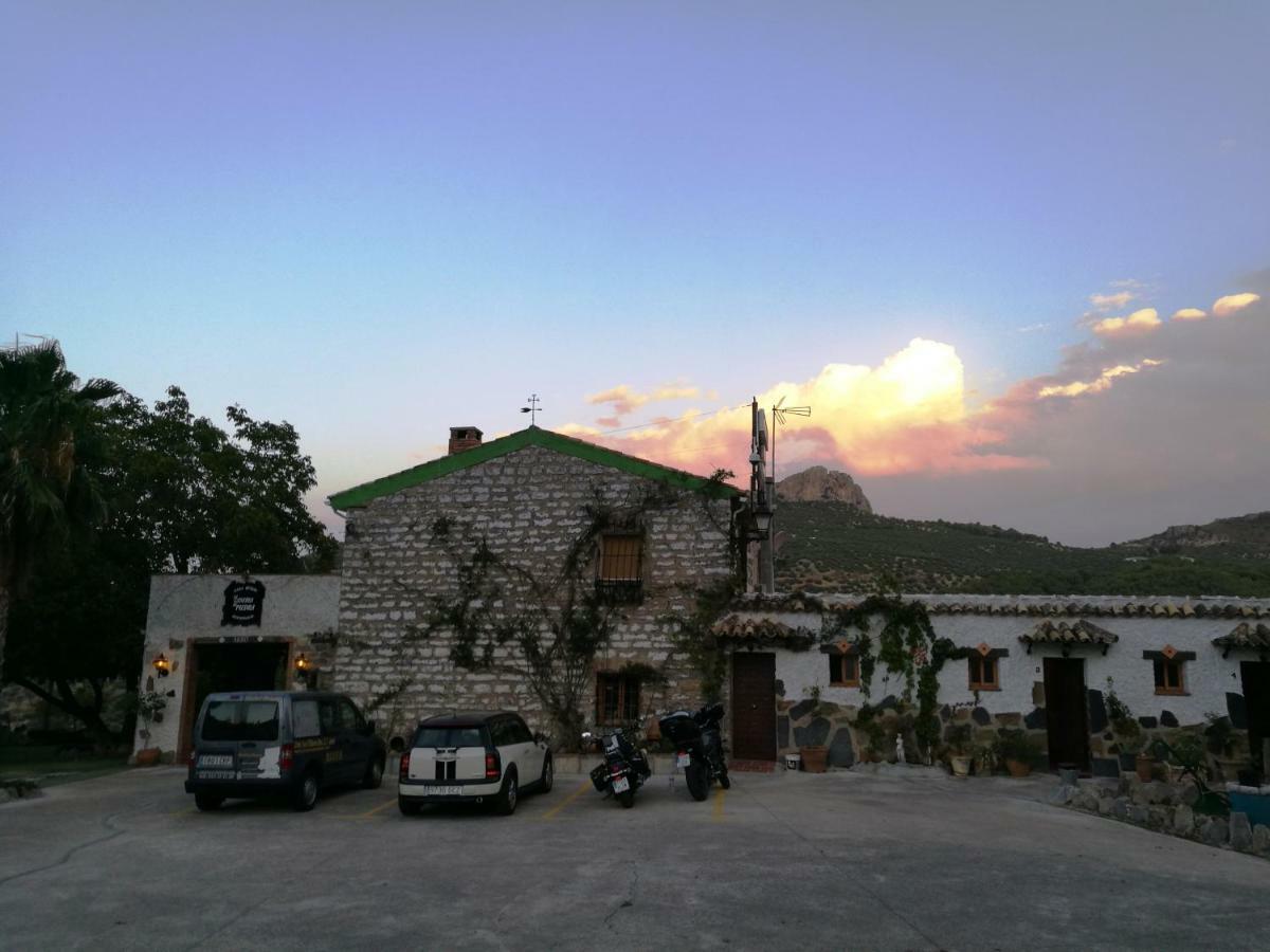 خاين Alojamiento Rural La Caseria De Piedra Restaurante المظهر الخارجي الصورة